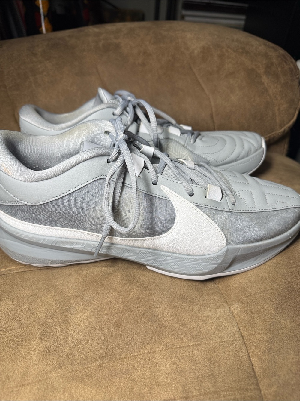 Nike Zoom Freak 5 TB “wolf grey” GOAT